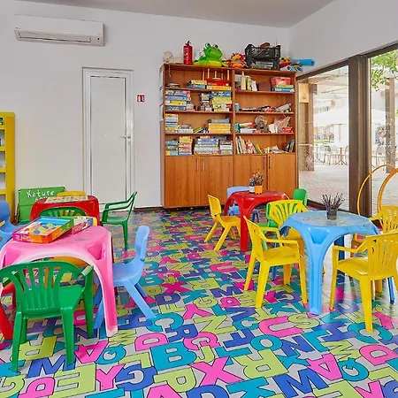 Hi Imperial 4* Sluneční pobřeží